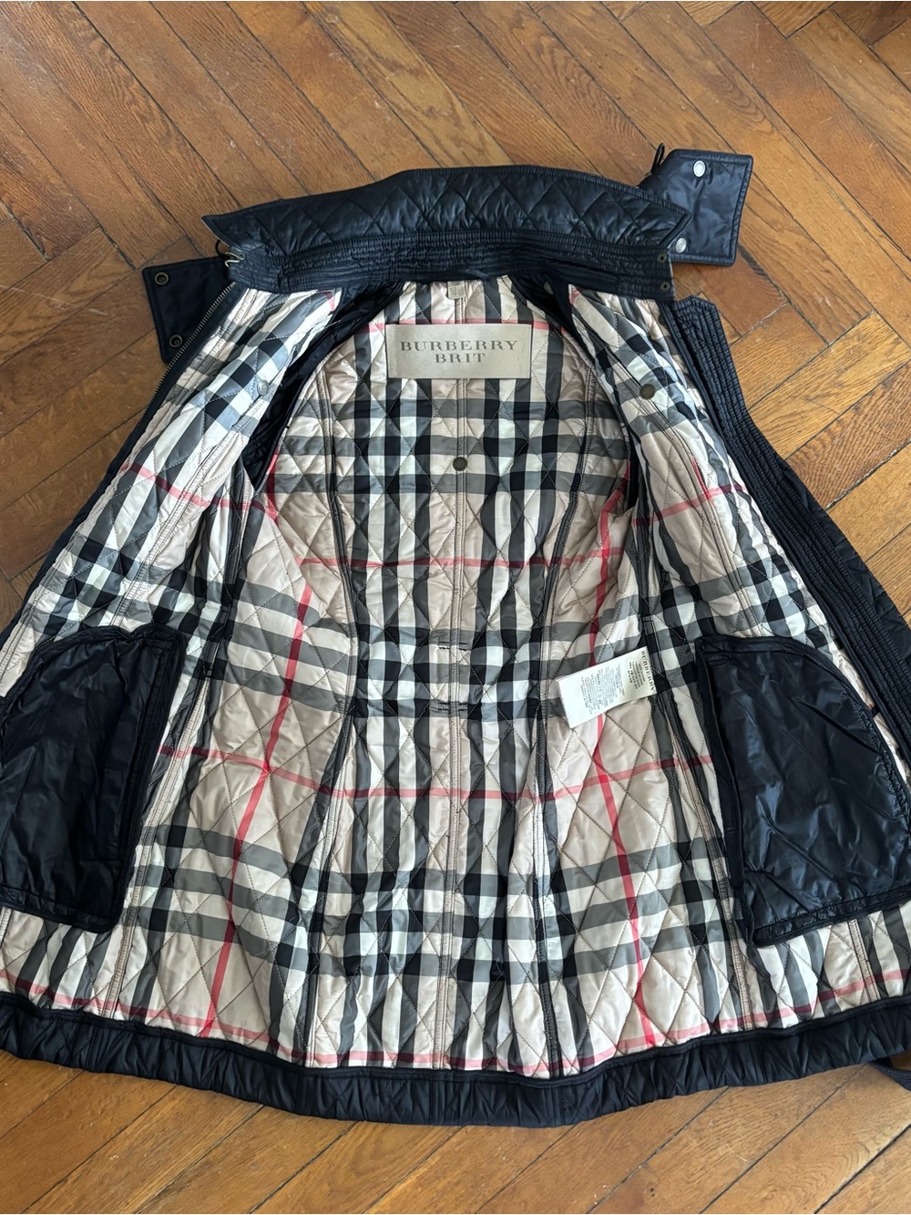 Burberry Finsbridge Quilted Jacket - Picture 9 of 16